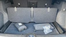 Volvo XC40 2.0 B4P Plus Dark 5dr Auto Petrol Estate